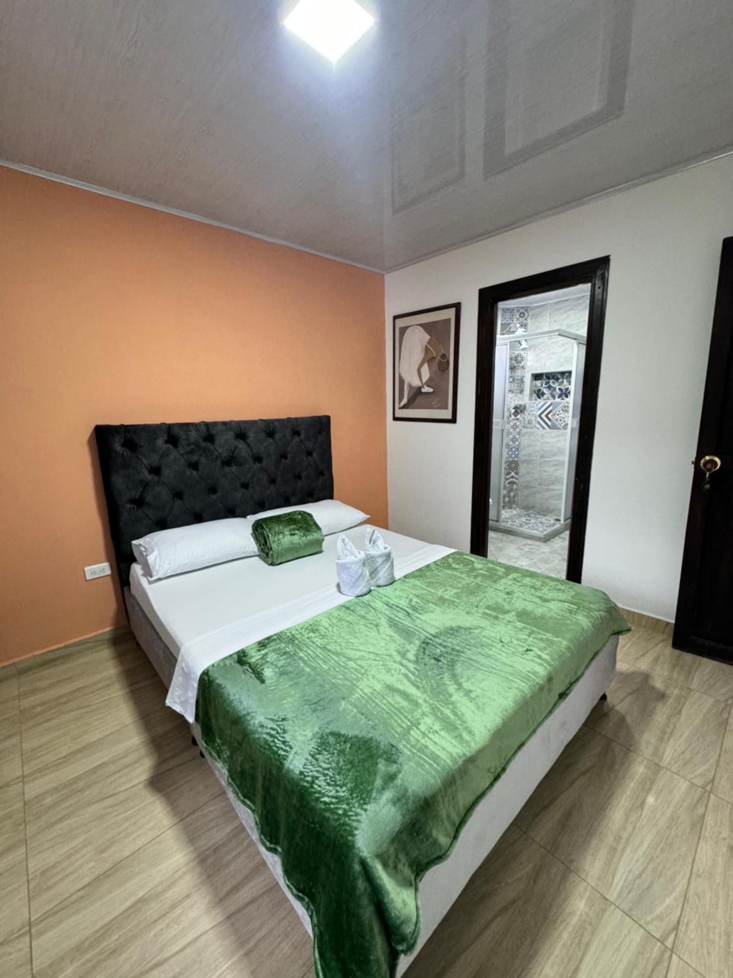 Habitacion En Apartahotel Sarita سالنتو المظهر الخارجي الصورة